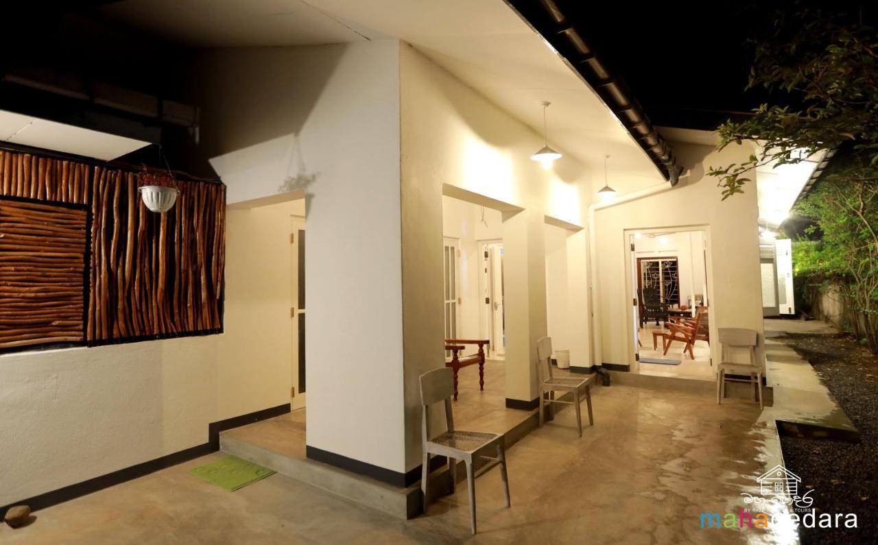 Mahagedara Dickwella Hotel Exterior photo