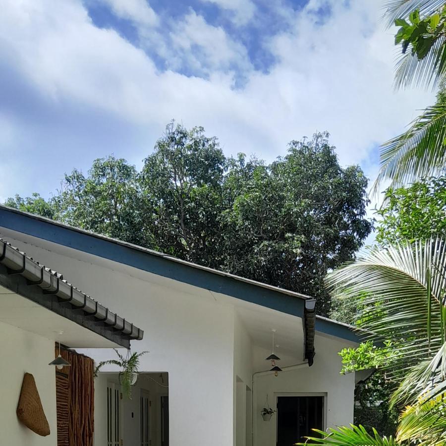 Mahagedara Dickwella Hotel Exterior photo